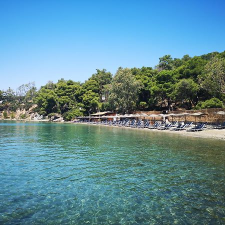 Valente Perlia Rooms Poros Town Exteriör bild