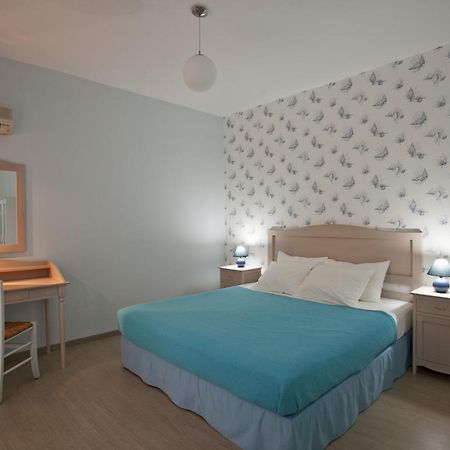 Valente Perlia Rooms Poros Town Exteriör bild