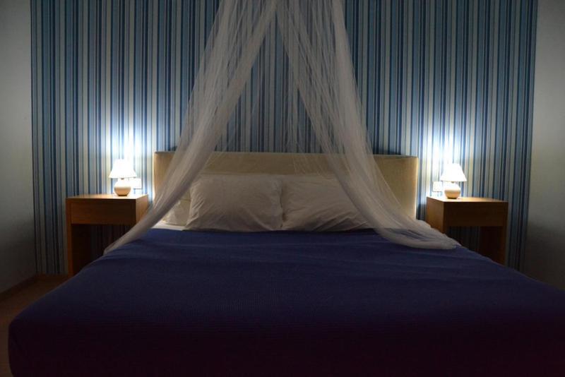 Valente Perlia Rooms Poros Town Exteriör bild
