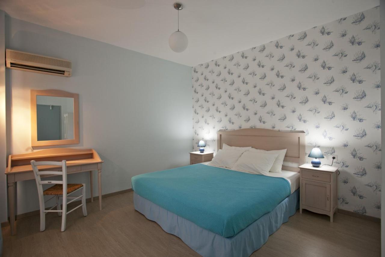 Valente Perlia Rooms Poros Town Exteriör bild